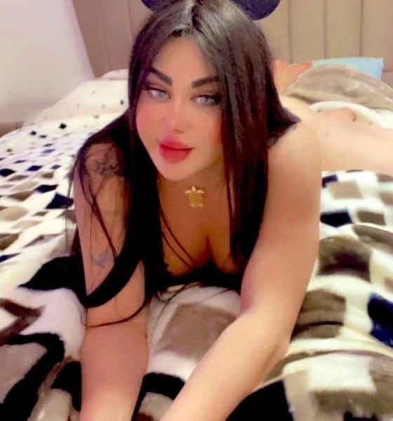 احب كلشي فالجنس... الجنس عندي مزاج و متعة و رومانسية. معايا تحس انك مع حبيبتك و انبساطك هوا كل ما اتمناه .... كلمني يلا بسرعة اتصل فيني لنعيش احلى الأوقات مع بعض سهرات وناسة دلع و رقص +2000 لو خلفي I love sex in general , with me you will feel like you are with your girl friend and your happiness is all I want to achieve . what are you waiting for , call me now so we can live the best times of both our lives . I would offer anal for an added fees of + AED 2000